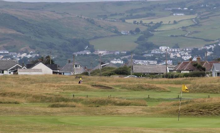 Borth & Ynyslas Golf Club